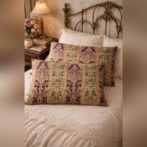 Vintage WestPoint Stevens Embroidered Pillow Shams – Standard Size – Classic